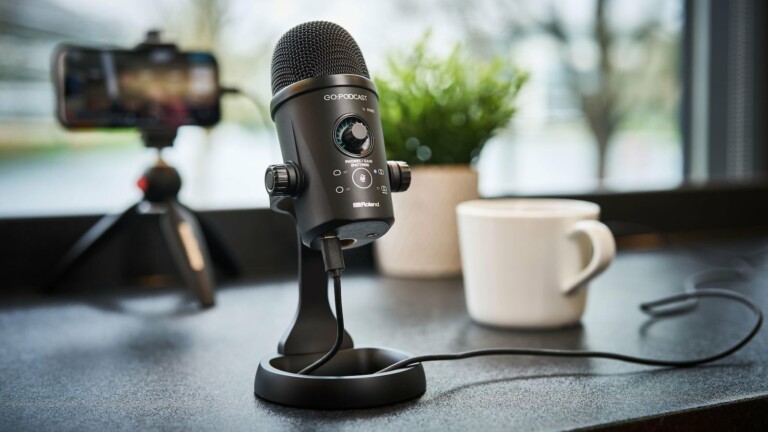 Roland GO:PODCAST livestreaming mic gives you pro-level results with every stream